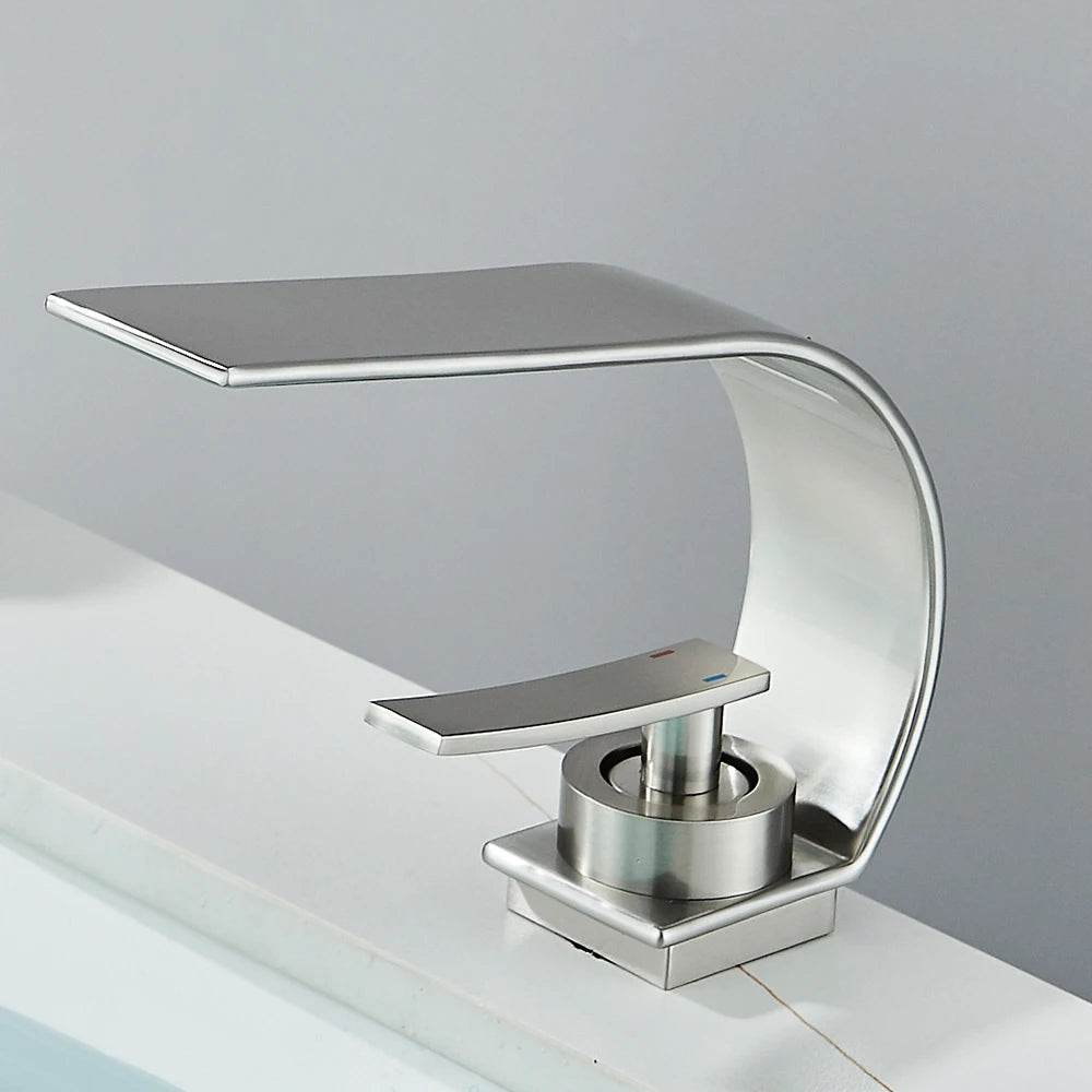 Waterfall Bathroom Sink Faucet - Loft&Timber
