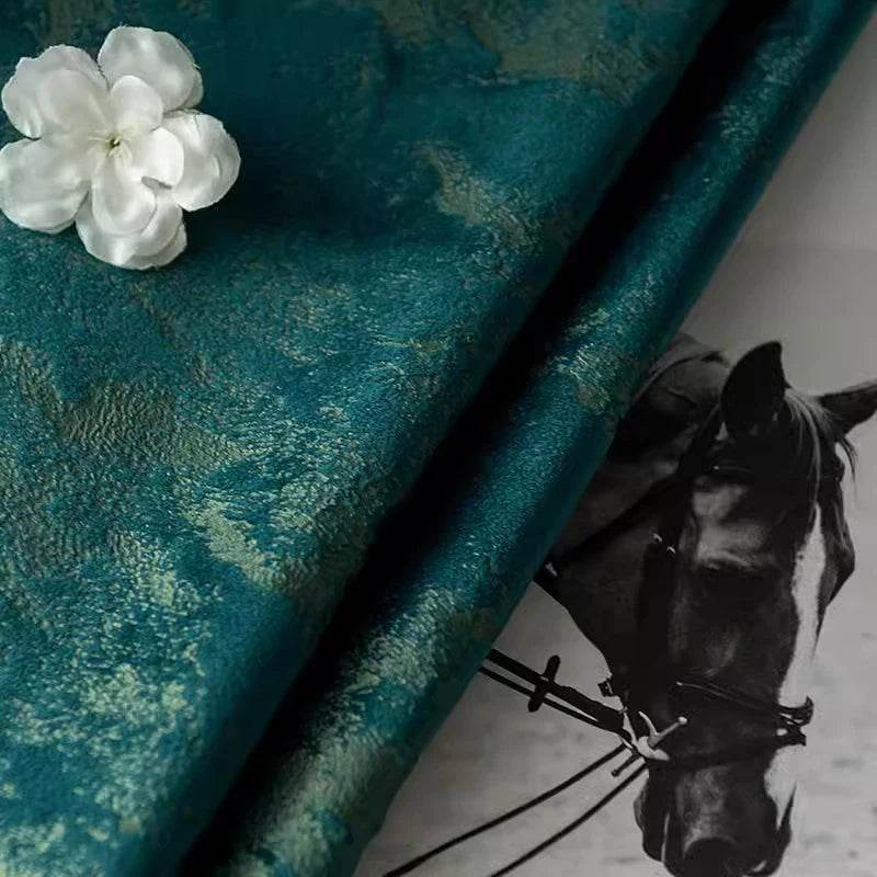 2pcs American retro light luxury bronzing velvet curtain - Loft&Timber