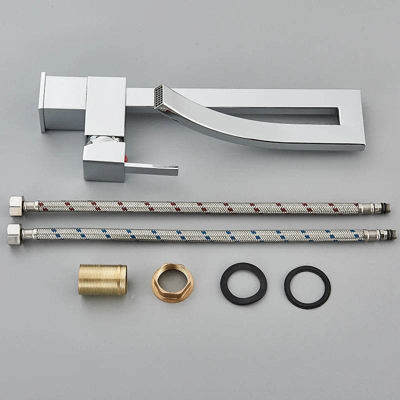 Bathroom Basin Faucet in Brass - Loft&Timber