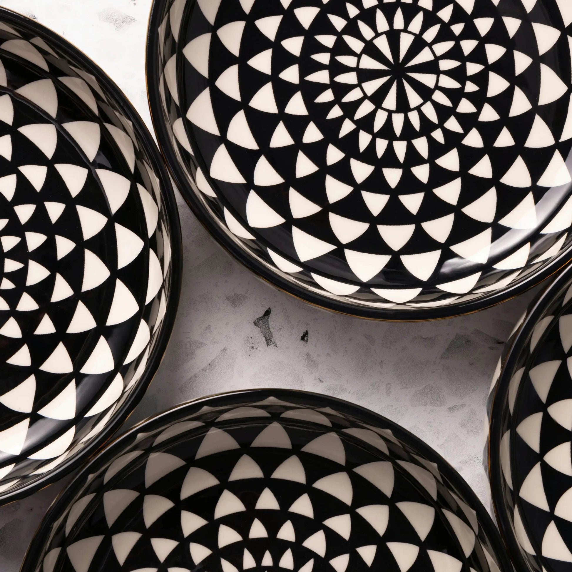 Premium Black White Ceramic Bowls 4-Pack - Loft&Timber