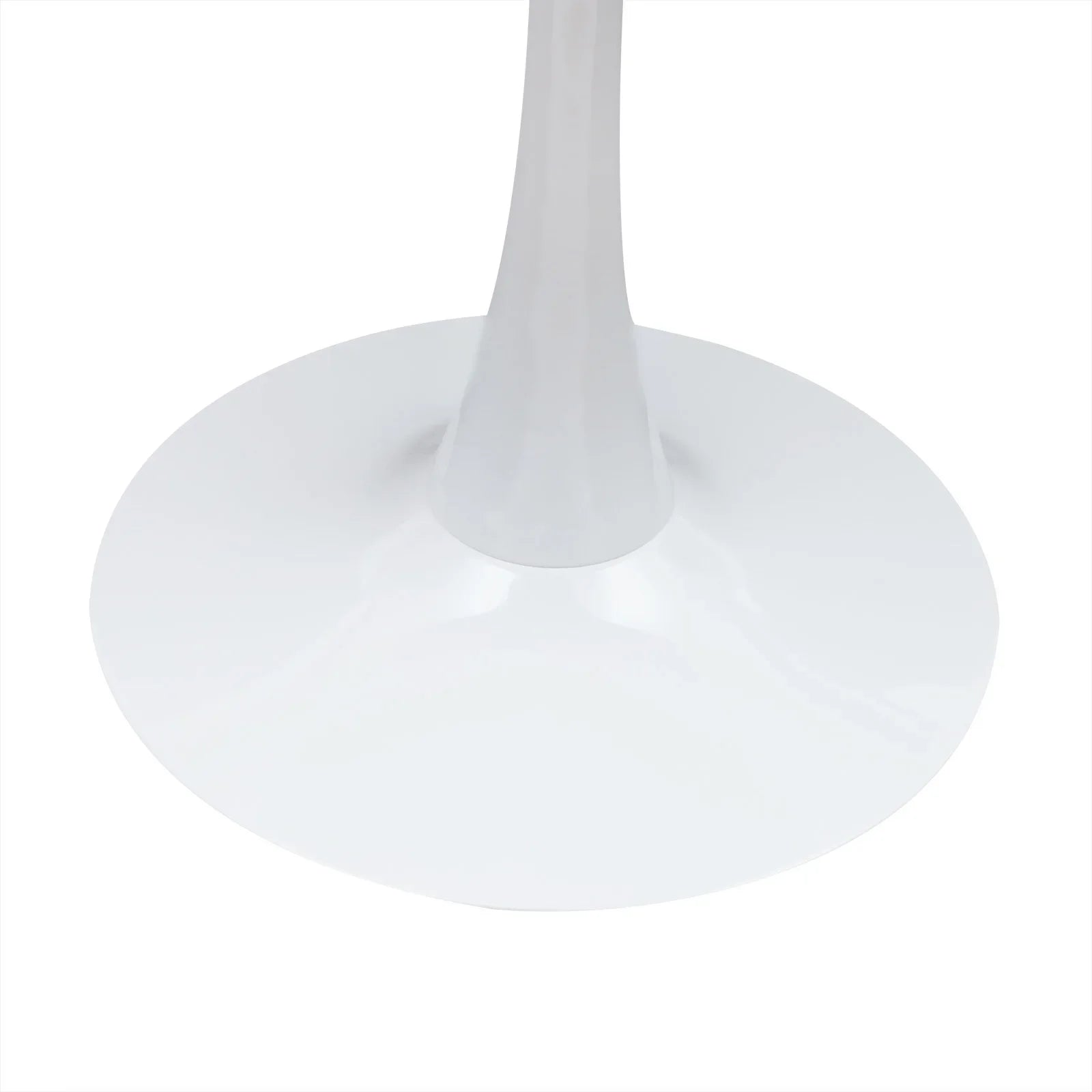 31.5" Round Tulip Pedestal Dining Table - Loft&Timber