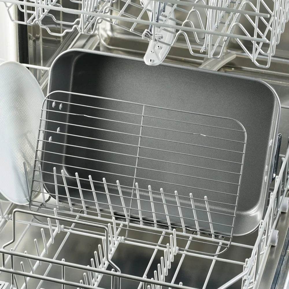 Nonstick Steel Roasting Pan with Removable Rack - Loft&Timber