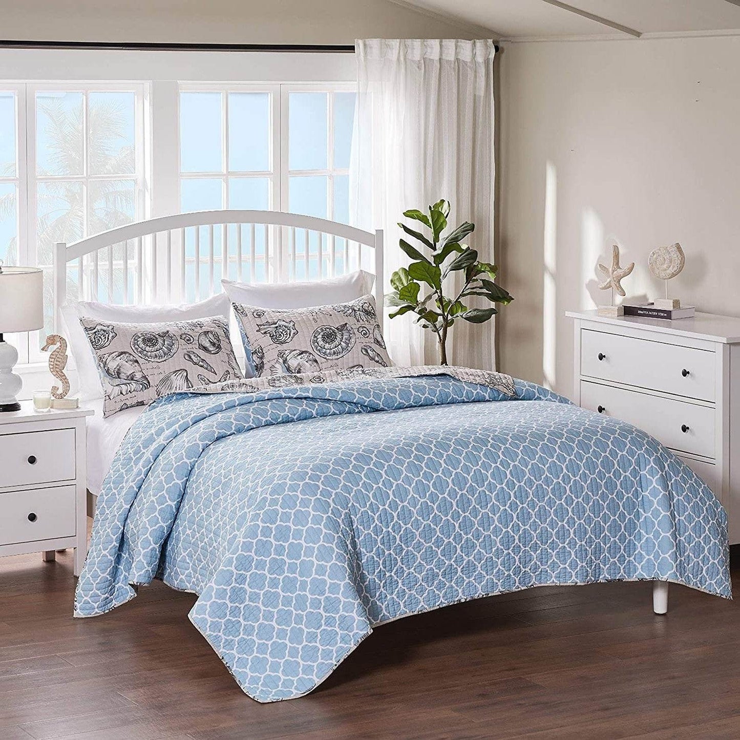 Twin/Twin XL size 2 Piece Microfiber Beach Shells Coastal Reversible Quilt Set - Loft&Timber