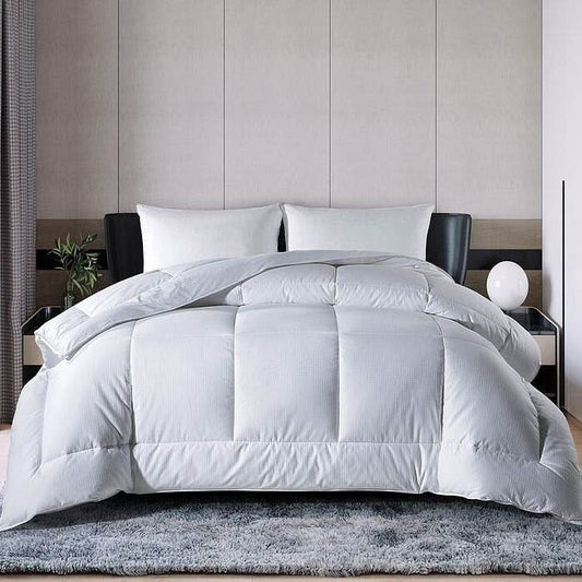 Twin Size All Seasons Soft White Polyester Down Alternative Comforter - Loft&Timber