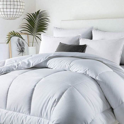 Twin Size All Seasons Soft White Polyester Down Alternative Comforter - Loft&Timber