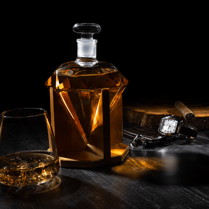 Diamond Decanter For Whiskey, Liquor, Scotch, Rum, Bourbon, Vodka, Tequila Decanter, The Wine Savant 750ml - Gifts For Men & Women Clear - Loft&Timber