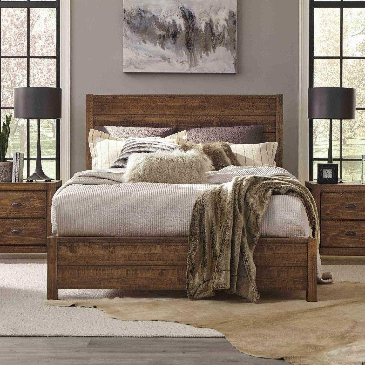 FarmHome Walnut Solid Pine Platform Bed in Queen Size - Loft&Timber