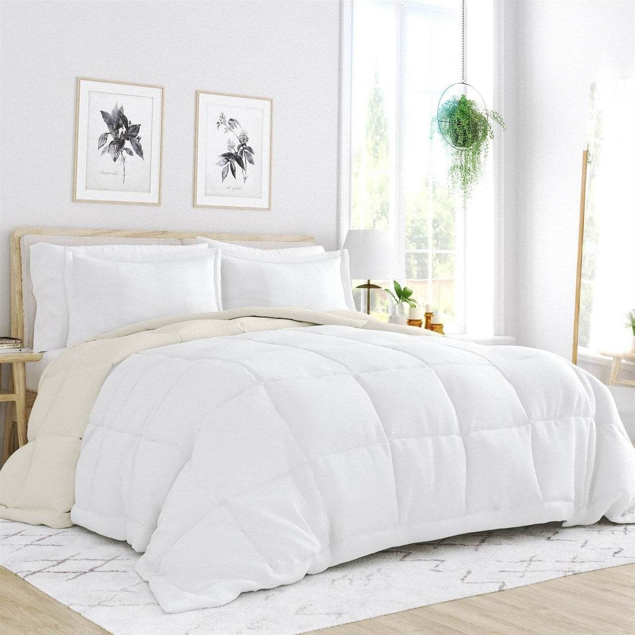 Full/Queen size 3-Piece Microfiber Reversible Comforter Set in White and Cream - Loft&Timber