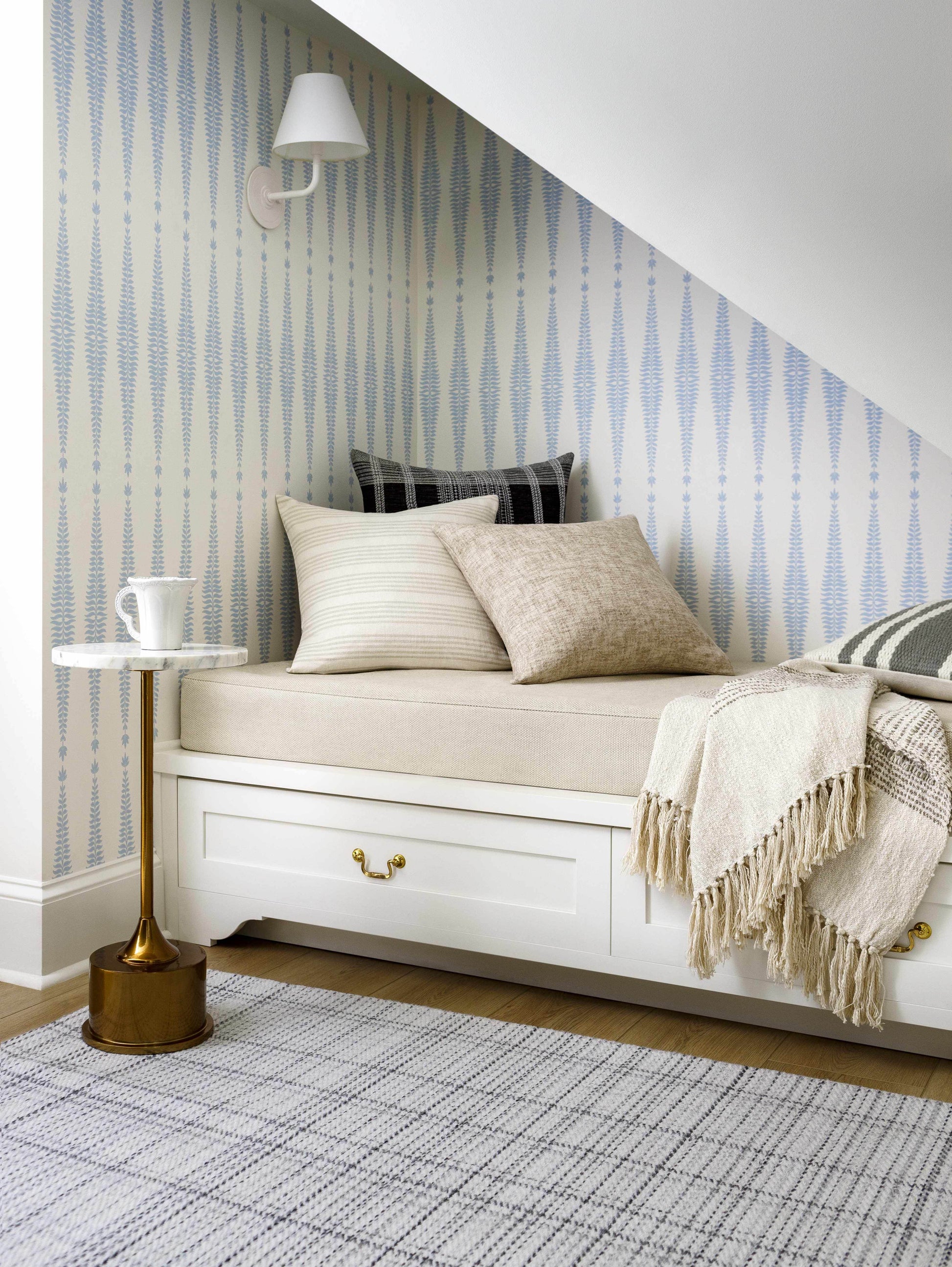 Aerona Throw Pillow - Loft&Timber