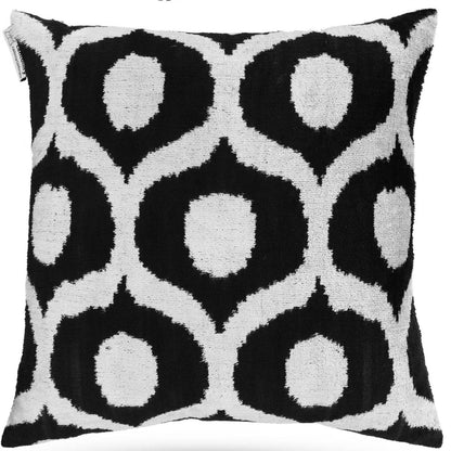 Canvello Handmade Decorative Black and White Pillows - 18x18 in - Loft&Timber