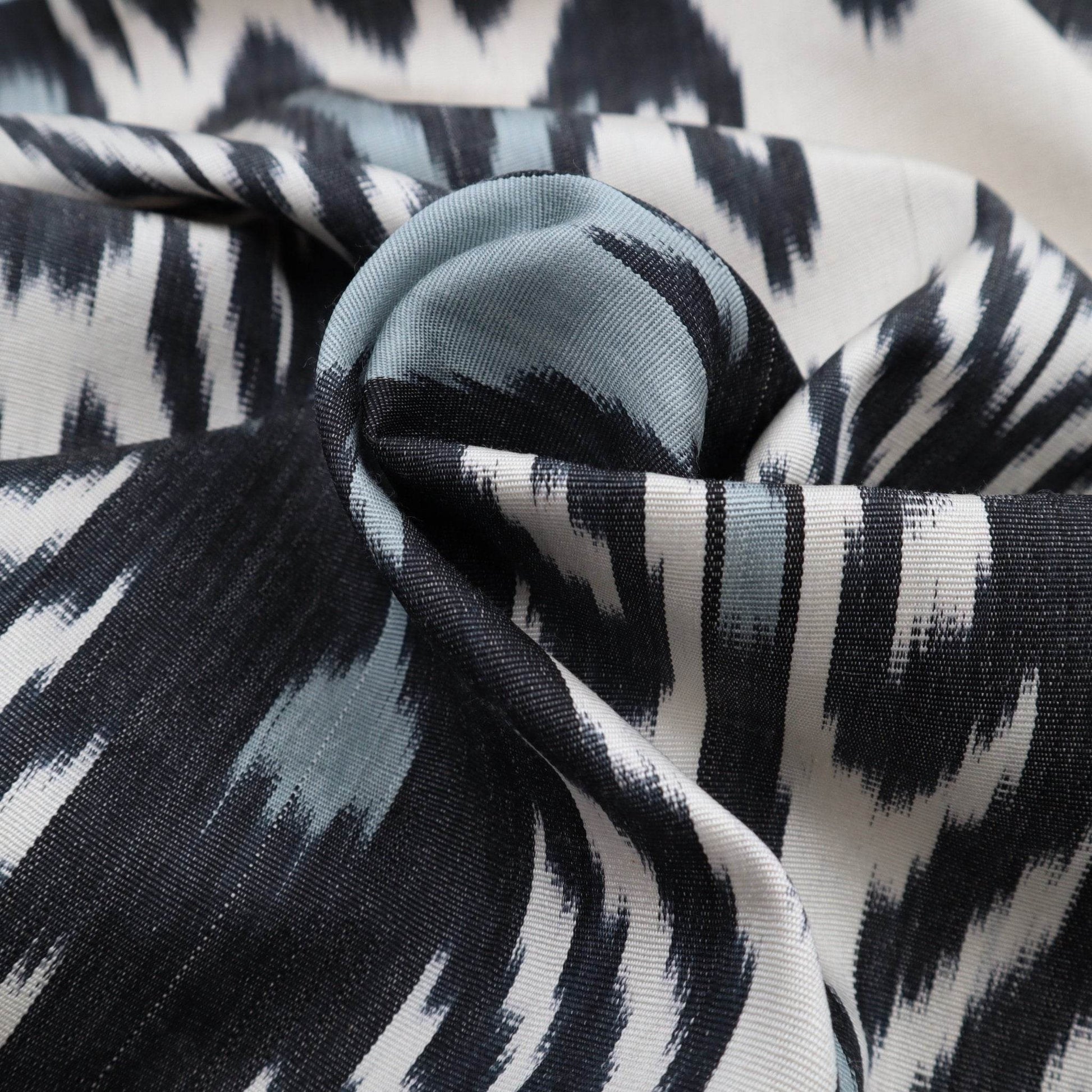 Canvello Handmade Silk Decorative Throw Pillow with Down Filled Insert - Loft&Timber