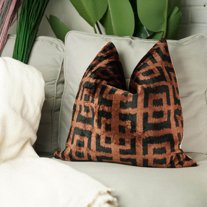 Canvello Silk Velvet Black Decorative Pillows - 20 x 20 in (50 x 50 cm) - Loft&Timber