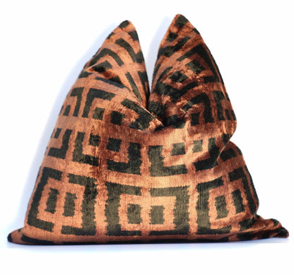 Canvello Silk Velvet Black Decorative Pillows - 20 x 20 in (50 x 50 cm) - Loft&Timber