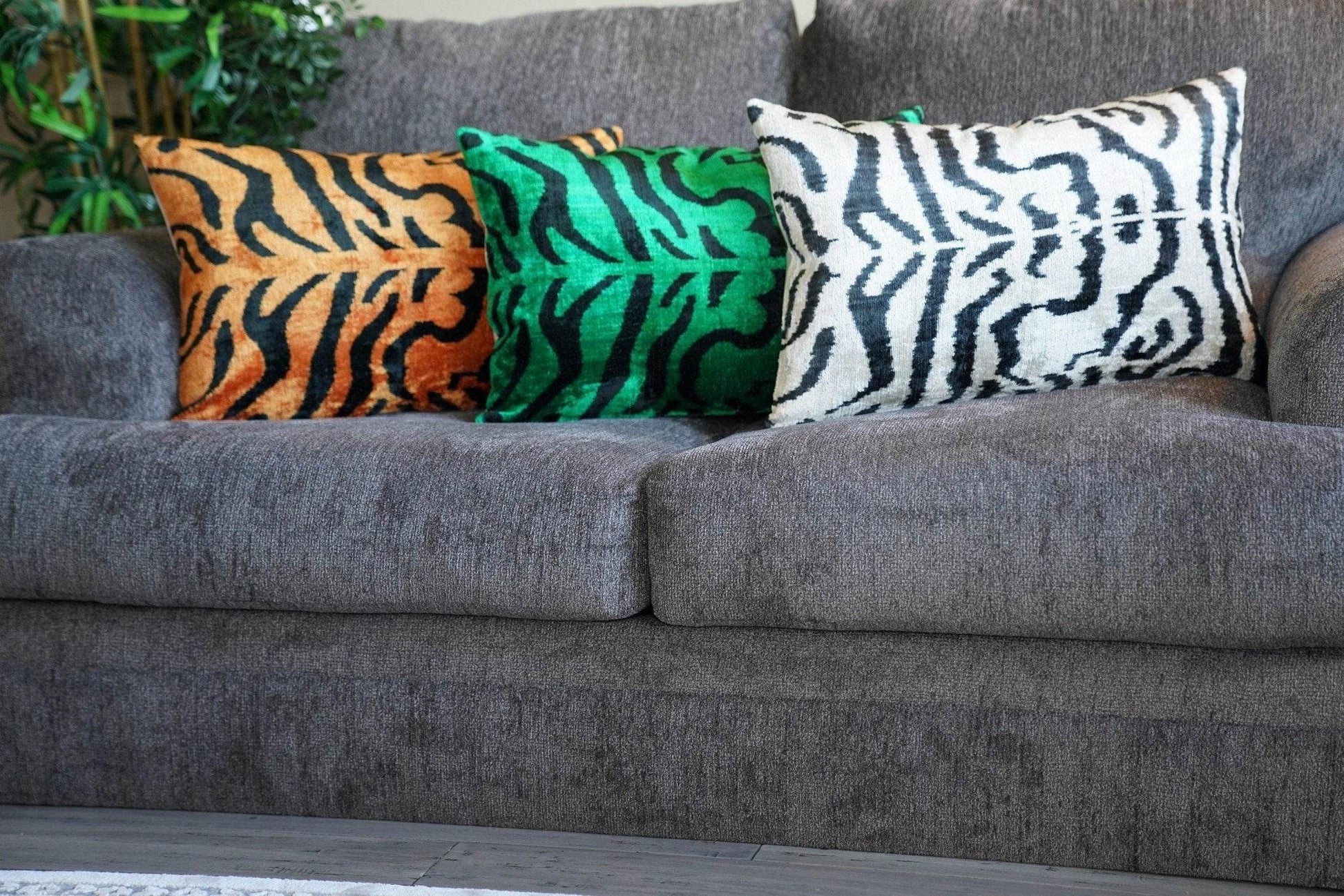 Canvello Tiger-Print Decorative Throw Pillows Sets | 16x24 in | Set of 3 - Loft&Timber