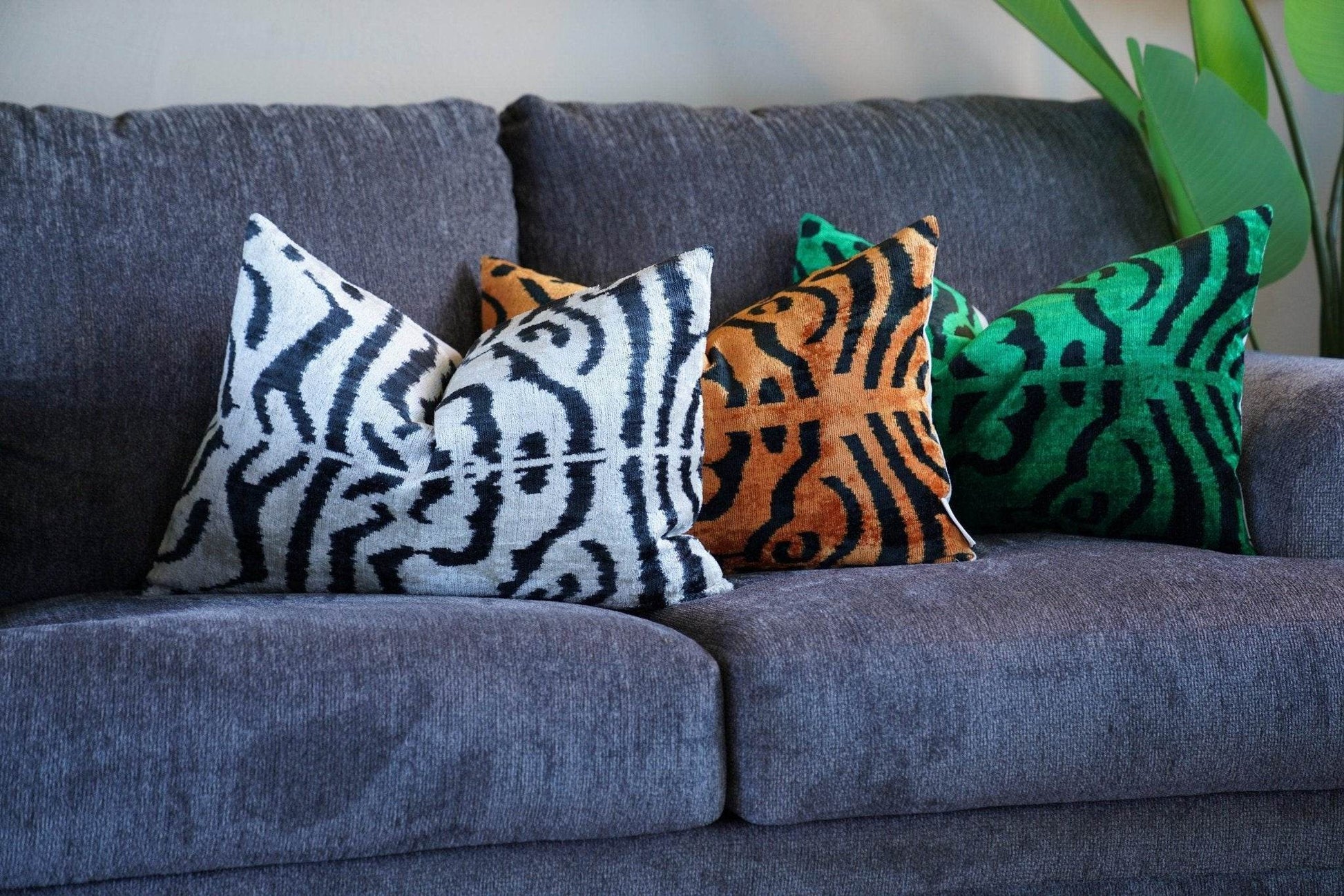 Canvello Tiger-Print Decorative Throw Pillows Sets | 16x24 in | Set of 3 - Loft&Timber