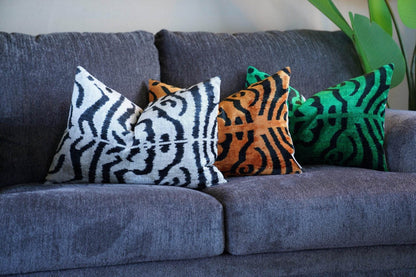 Canvello Tiger-Print Decorative Throw Pillows Sets | 16x24 in | Set of 3 - Loft&Timber