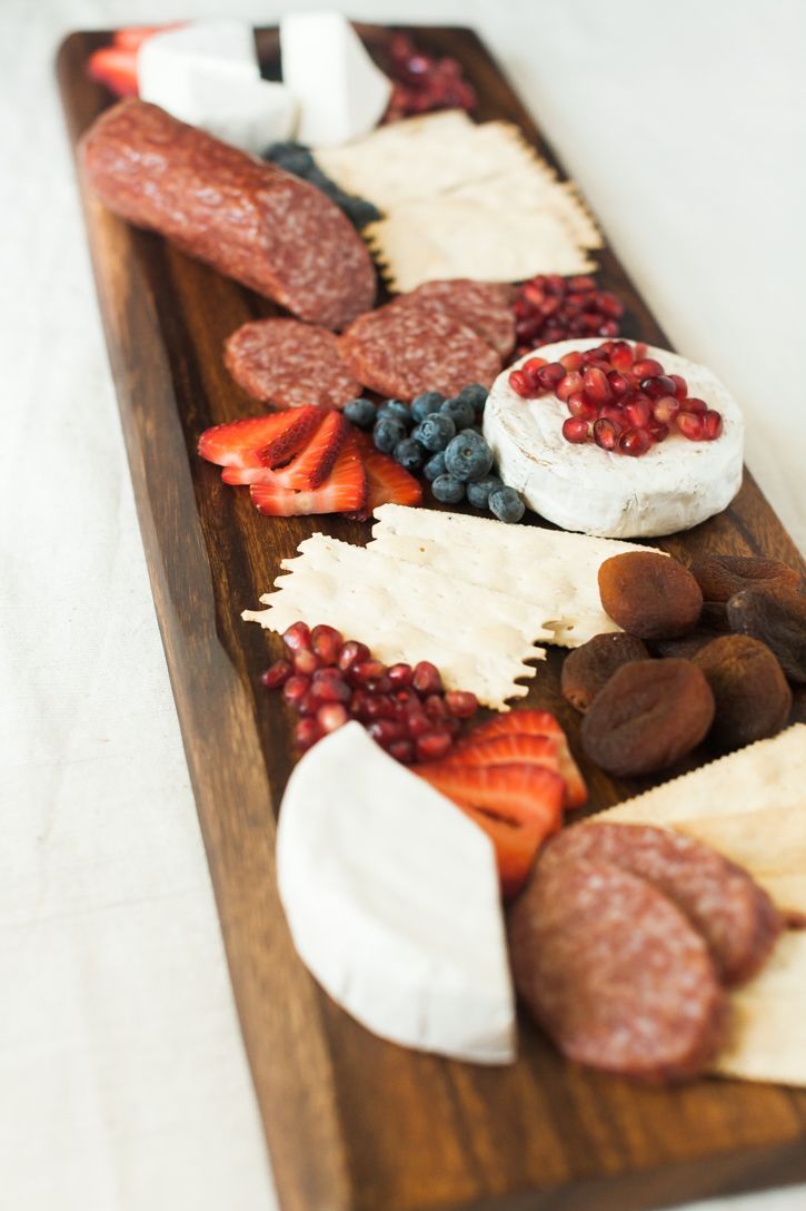 24" Acacia Wood Serving Board - Loft&Timber
